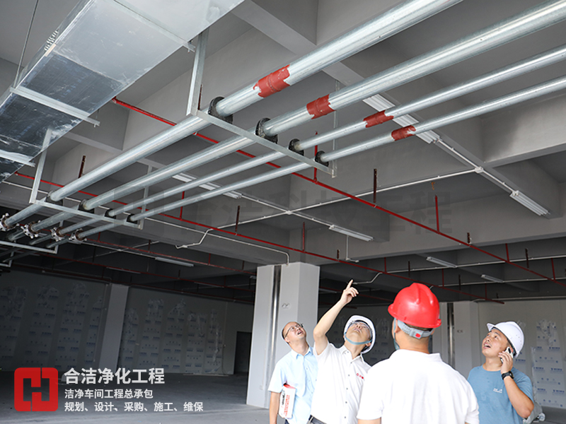 電子潔凈車間的圖片 電子潔凈車間的圖片